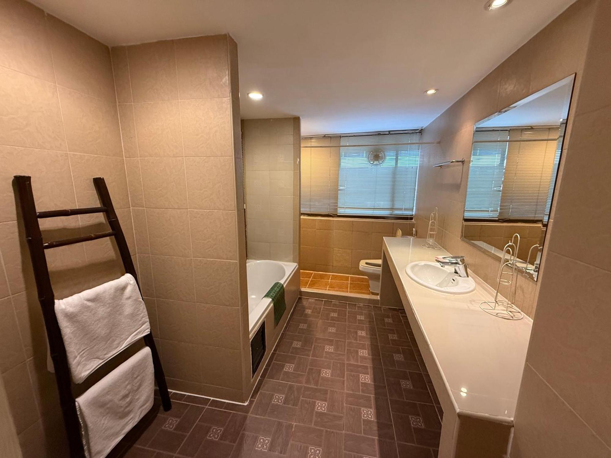 The Best Bangkok House Екстер'єр фото
