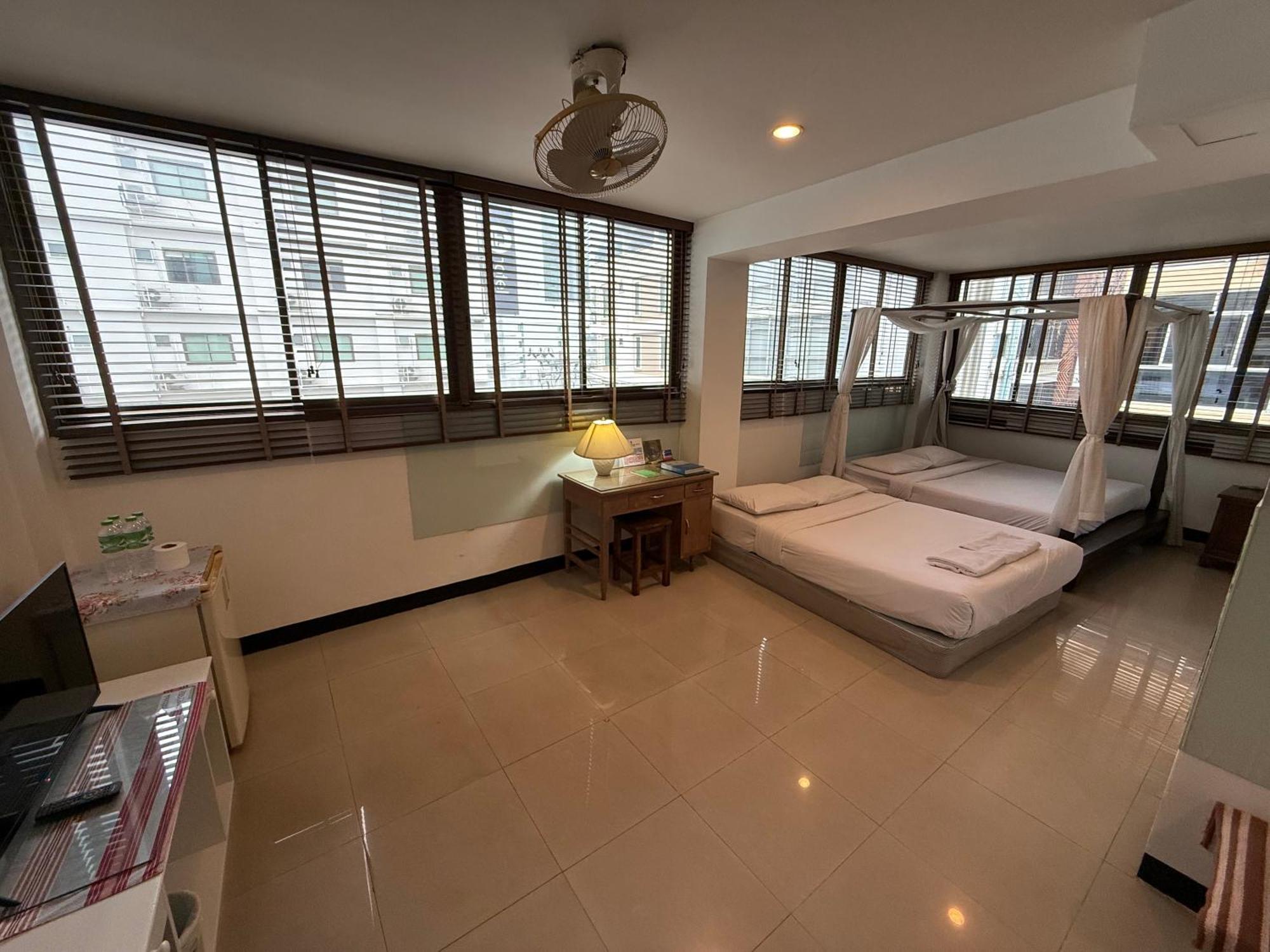 The Best Bangkok House Екстер'єр фото