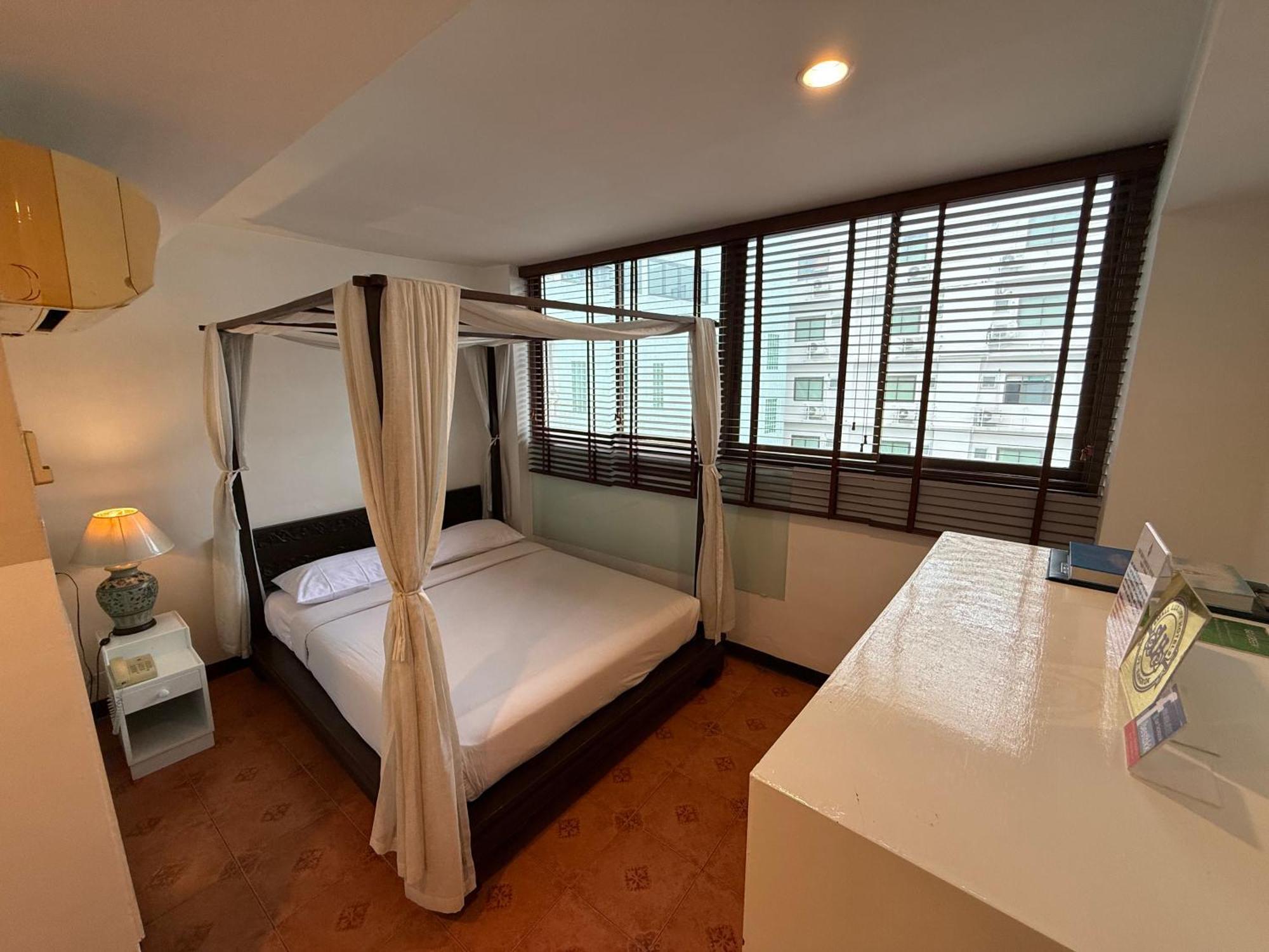 The Best Bangkok House Екстер'єр фото